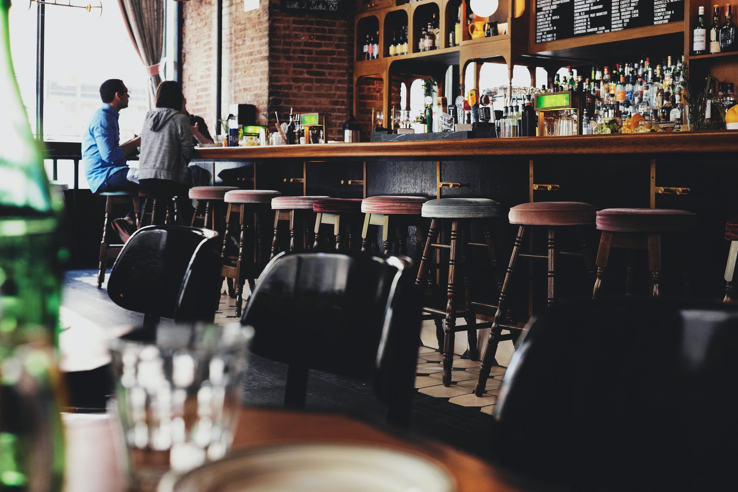 A Business Traveller’s Guide to the Top 6 Pubs for After-Work Drinks in Manchester City Centre